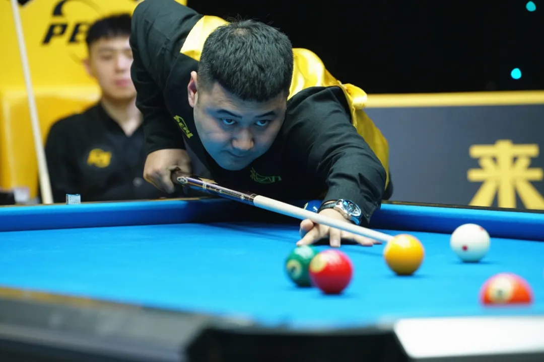 lcba中式九球擂台赛第一组决赛,刘淼轰出8连大金,逆转为王!