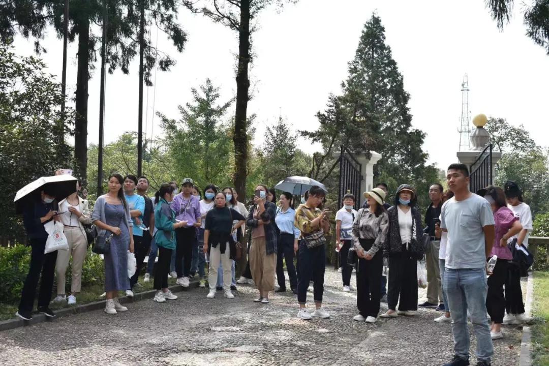 鸡公山景区诚邀40多家旅游界大咖齐聚鸡公山 谋划2022年旅游发展