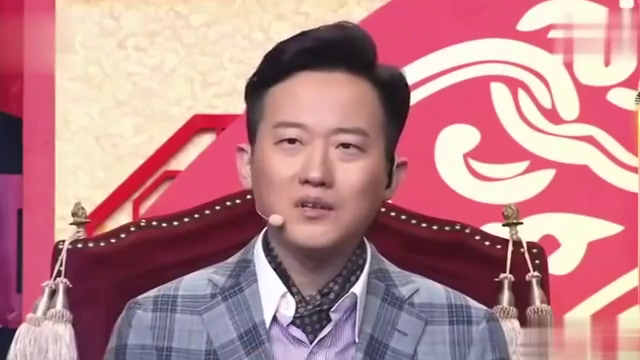 笑礼相迎:相声演员罗真唱歌功底一流,把美声展现得淋漓尽致