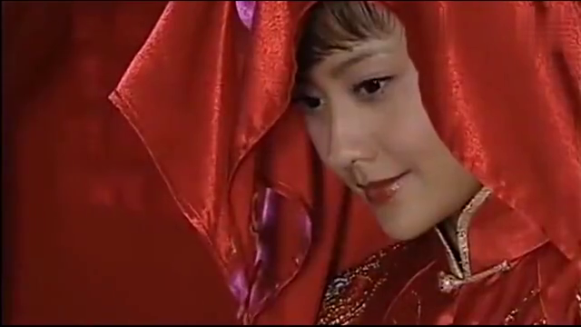 00:00 04:11 04:11 为您推荐: 换子成龙:天雄如愿以偿娶到玉华,却不知