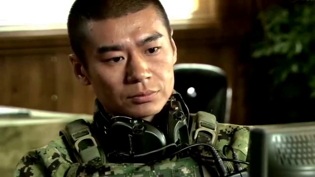 特种兵之火凤凰:雷神直言,想要女孩们在每一次战斗中活下来