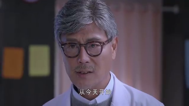 汪晓寒来了,正是关医生的情敌,舔狗舔到最后一无所有!