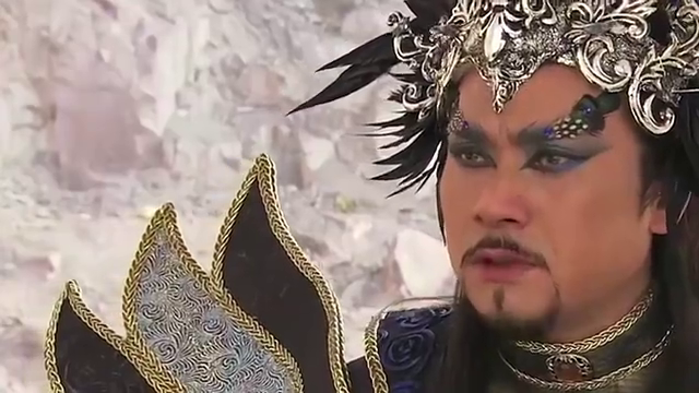 活佛济公天蚕魔君布下结界乾坤洞主无法破解来找道济联手