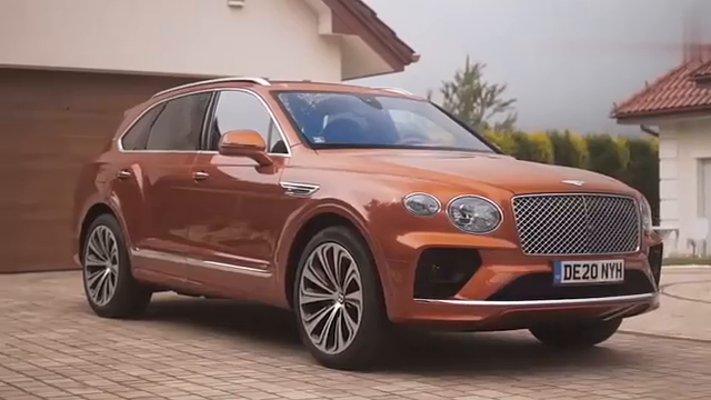 2021款宾利添越高清实拍,声浪响起那刻,才是霸气的开始,太帅了