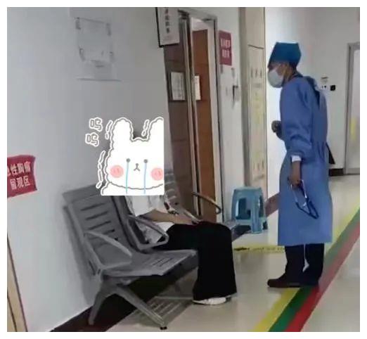 深圳三岁女童被父母锁车内一天，抢救无效身亡，网友：不配做父母休闲区蓝鸢梦想 - Www.slyday.coM