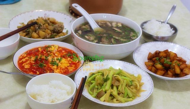 夏天的晚餐,三菜一汤,十几分钟做好,有荤有素,老少都爱吃