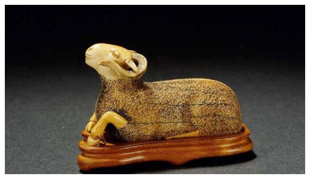 赛璐珞仿象牙怎么鉴别