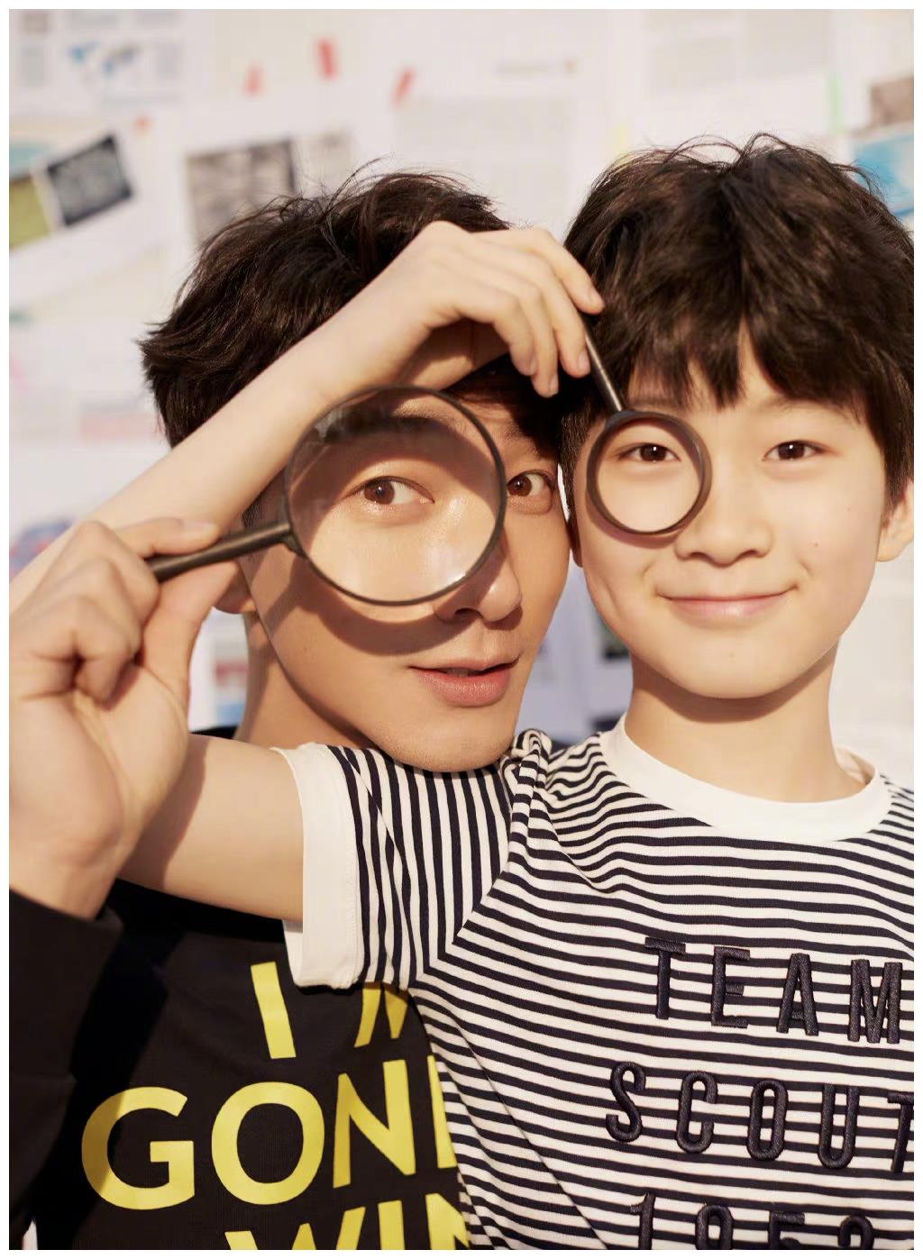 带着儿子张悦轩天天一起参加了亲子类的综艺节目《爸爸去哪儿》之后