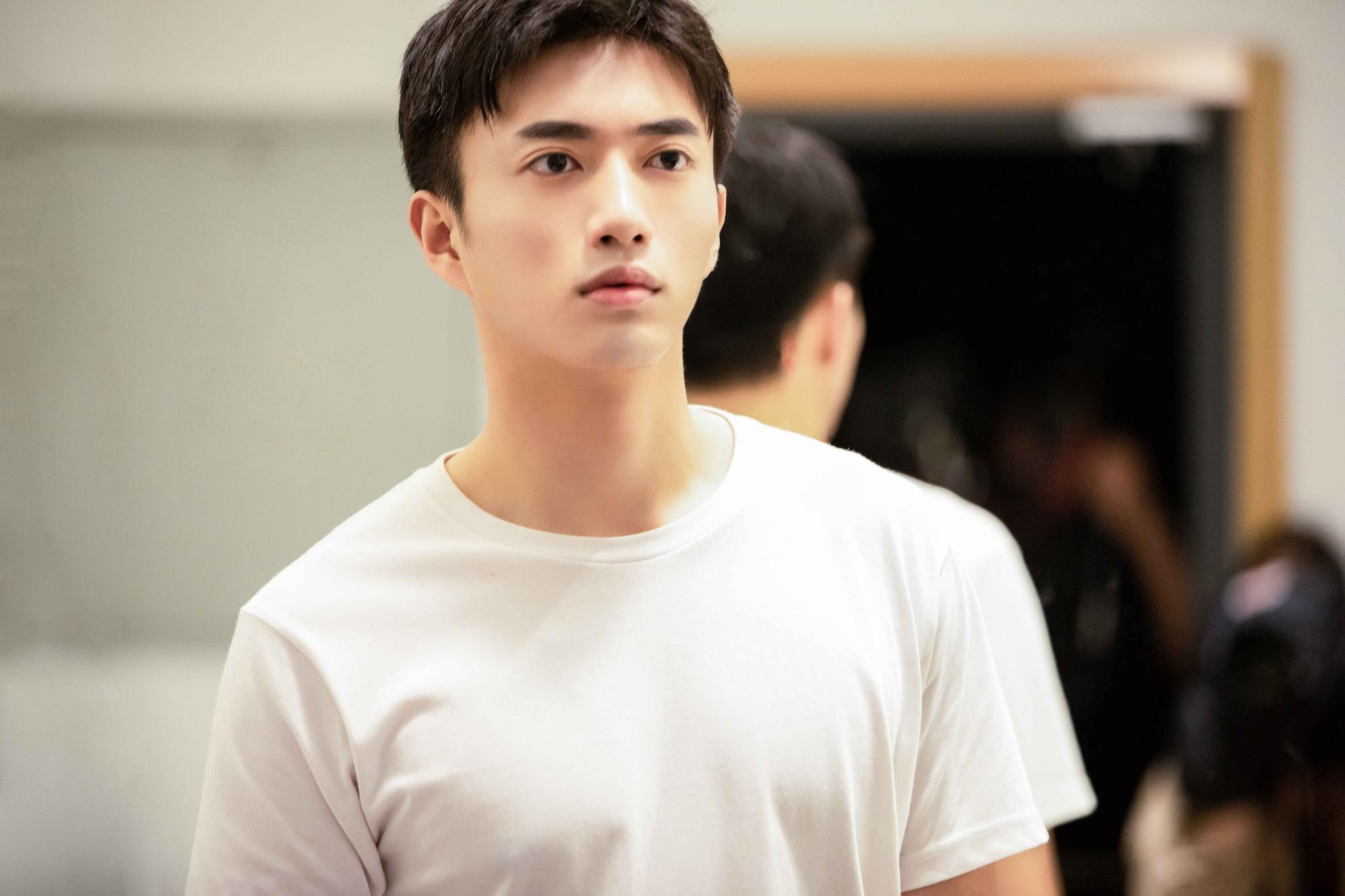 张博涵危险的她收官双重身份实力演绎剧抛脸