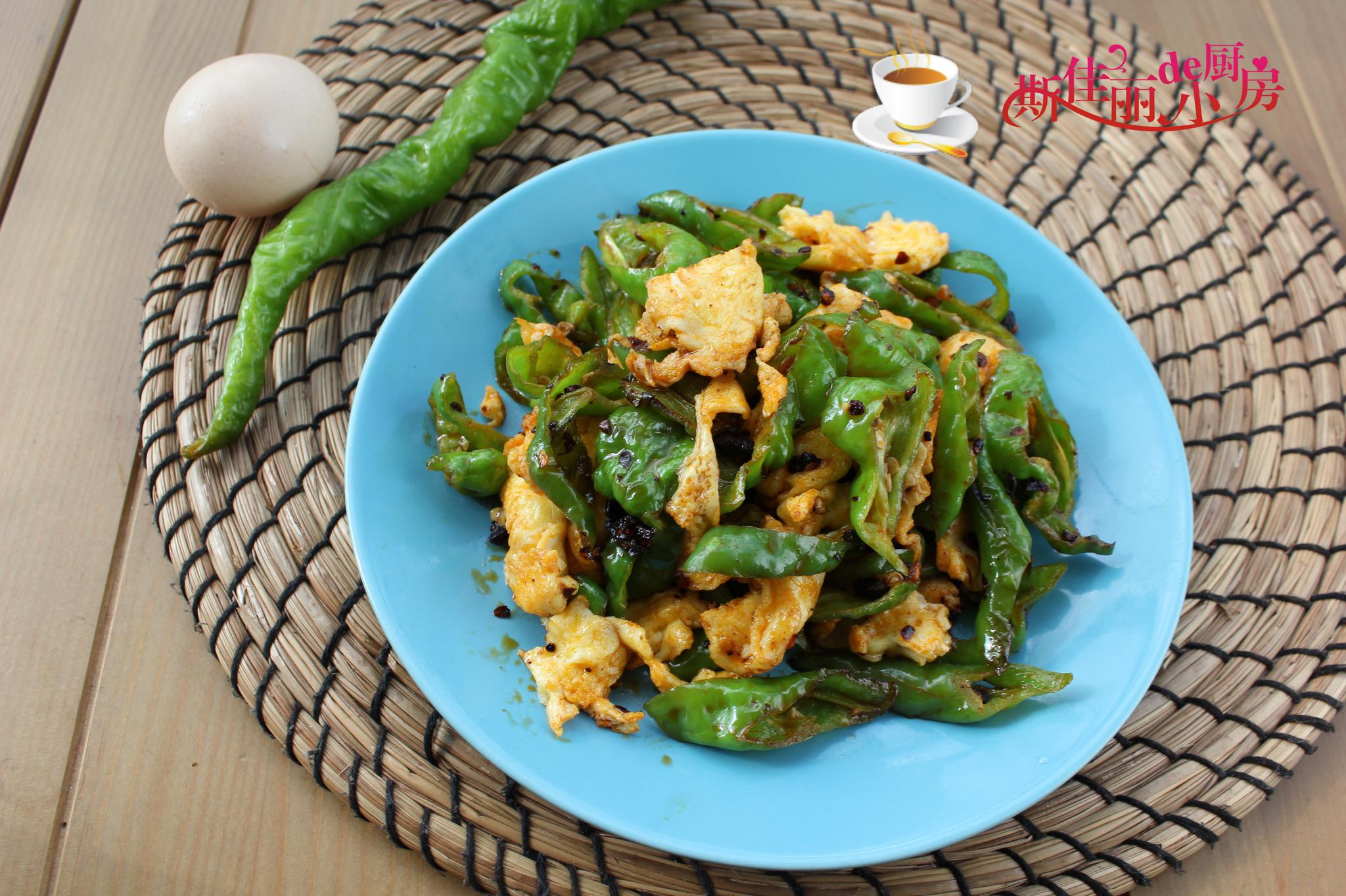 青椒炒鸡蛋先炒鸡蛋还是先炒辣椒好多人做错了难怪不好吃