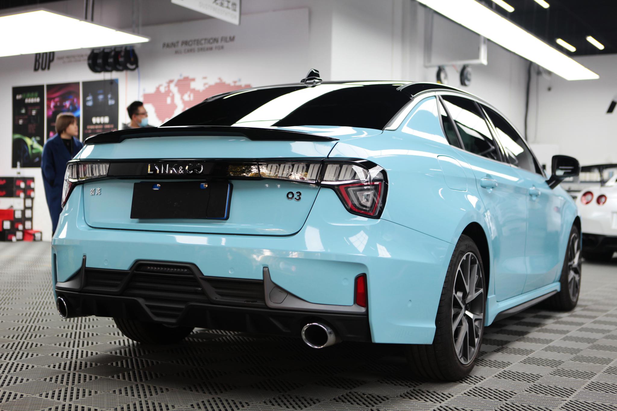 领克03改色浅天空蓝 这让它打破了改装界的惯例