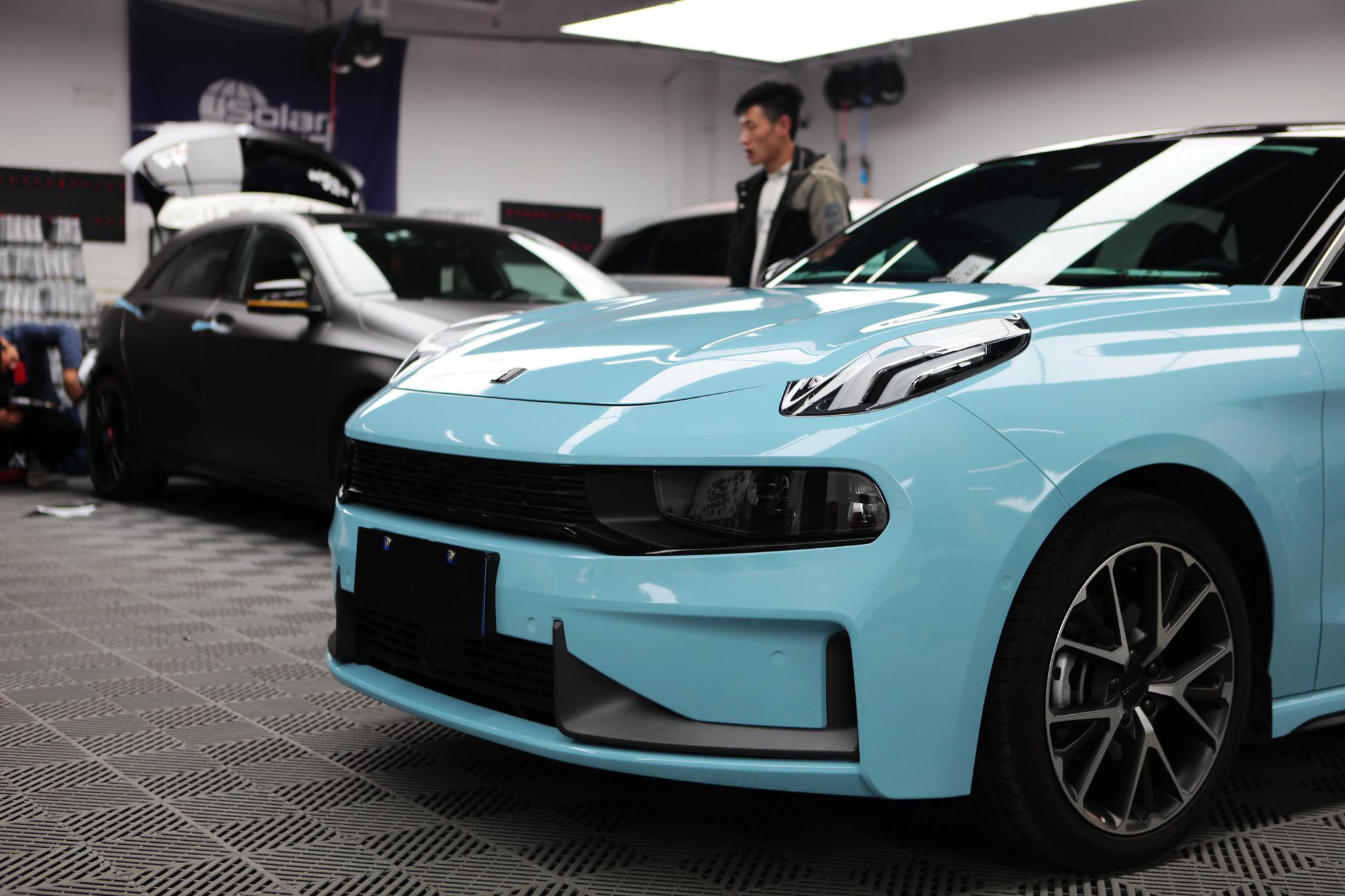 领克03改色浅天空蓝 这让它打破了改装界的惯例