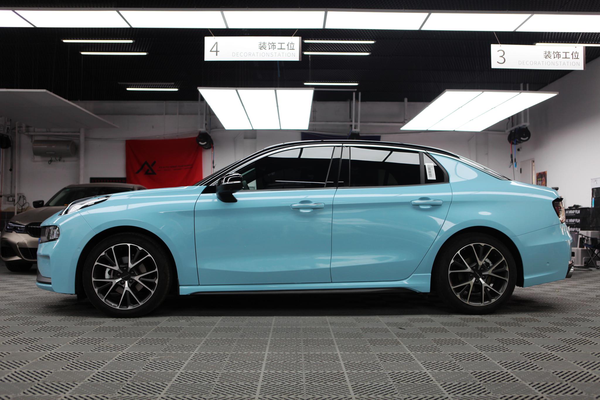 领克03改色浅天空蓝 这让它打破了改装界的惯例