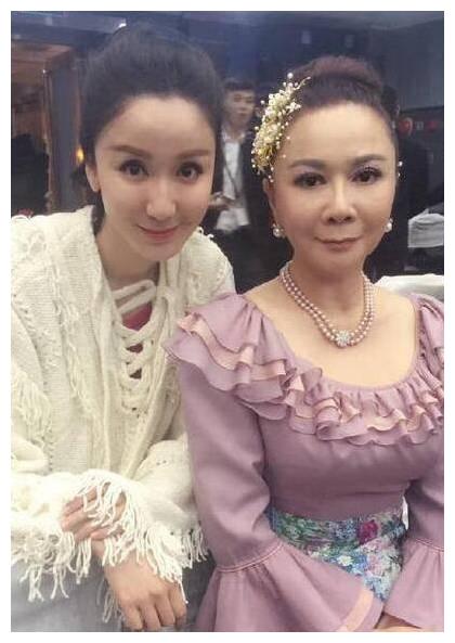 孙俪《安家》扮演房似锦被指像宋丹丹,网友:不像蔡明就好