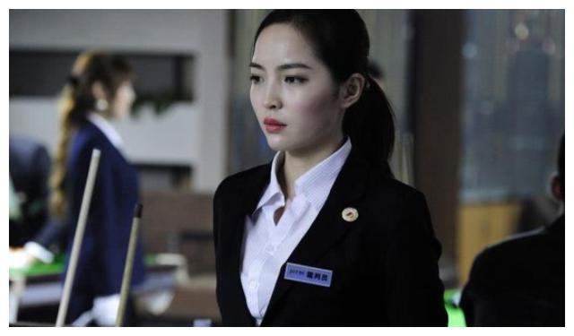 她被称为中国最美裁判,身材颜值优越!入美籍后说想嫁给黑人