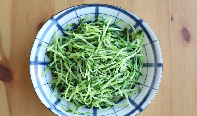 一家三口的午餐,发圈朋友:会吃懂生活,这才是真正的仪式感休闲区蓝鸢梦想 - Www.slyday.coM 一家三口的午餐,发圈朋友:会吃懂生活,这才是真正的仪式感休闲区蓝鸢梦想 - Www.slyday.coM