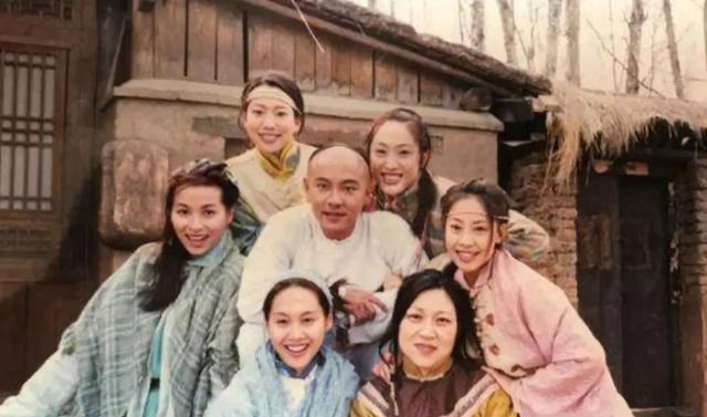 史上真有韦小宝?金庸接受采访无意中透露其原型,相似度令人称奇 史上真有韦小宝?金庸接受采访无意中透露其原型,相似度令人称奇