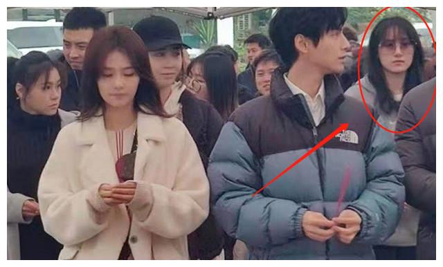 琉璃主演差别大成毅接戏接到手软袁冰妍两次角色被替换