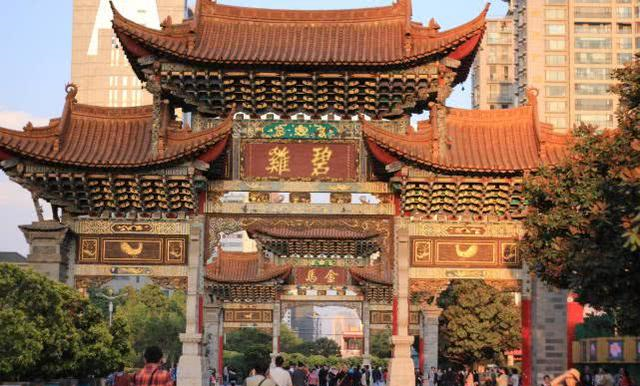 中国最舒服的省会城市，冬无严寒，夏无酷暑，一年四季如春__财经头条