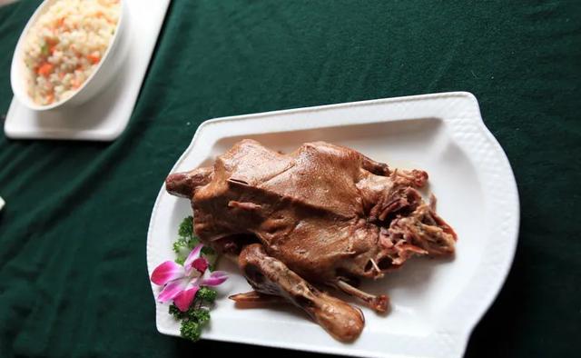 【济宁美食】微山湖麻鸭宴_高清图集_新浪网