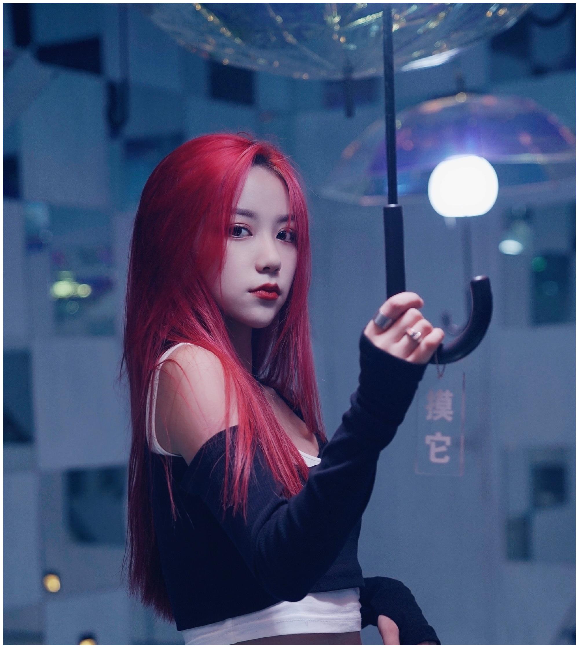 千万粉丝网红也这么懒刀小刀晒居家生活照垃圾都是用车拉