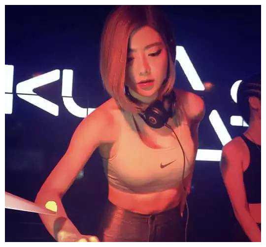 韩国最美女djsoda黄素熙打碟照合集真的超美