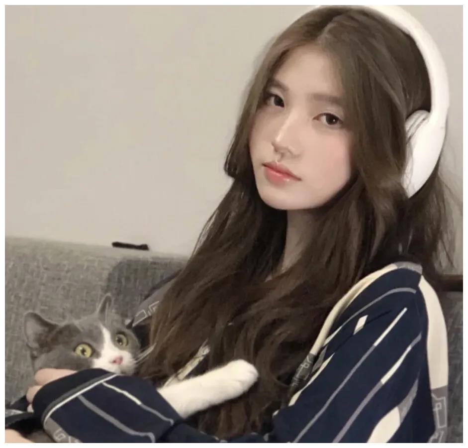 特别哇塞的女生头像第二组