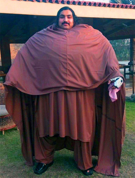 九百斤的巴基斯坦人,强壮如大力神,获得力量的方式我们也能