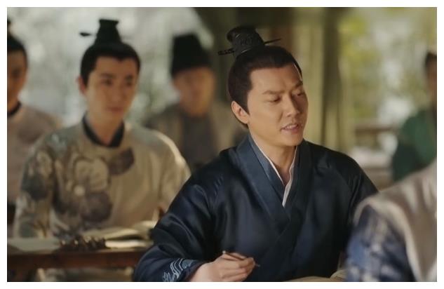 冯绍峰饰演的男主顾廷烨前期浪荡不羁,不但是秦楼楚馆,勾栏瓦舍的常客