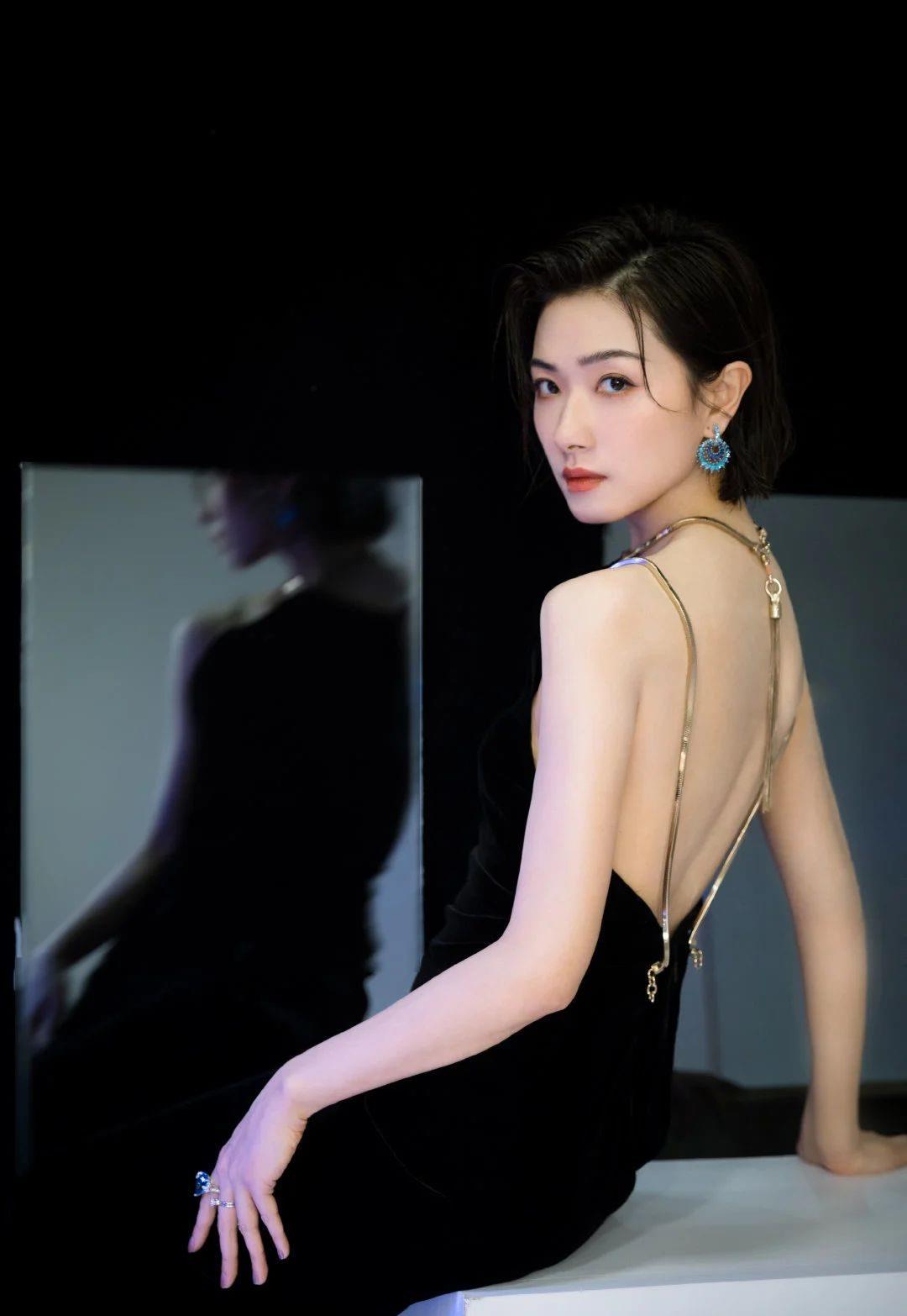 万茜没修图都精致的不行,原来是大美女一个__财经头条