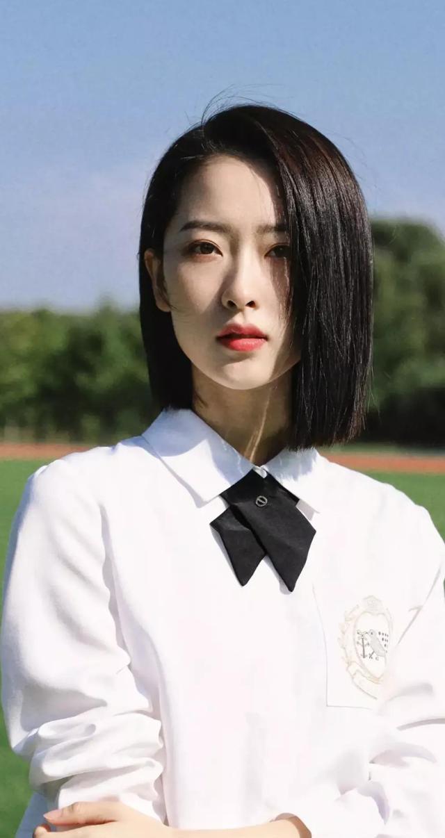 影视新人何雨虹形象让人耳目一新