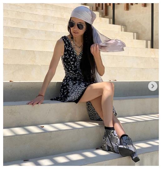 全球新娘梦幻首选的王薇薇婚纱性感,优雅,却别具个性