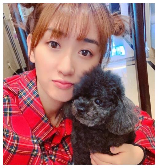 《刘老根3》三美生活照:可心小琴反差巨大,她靓绝龙泉沟真的美