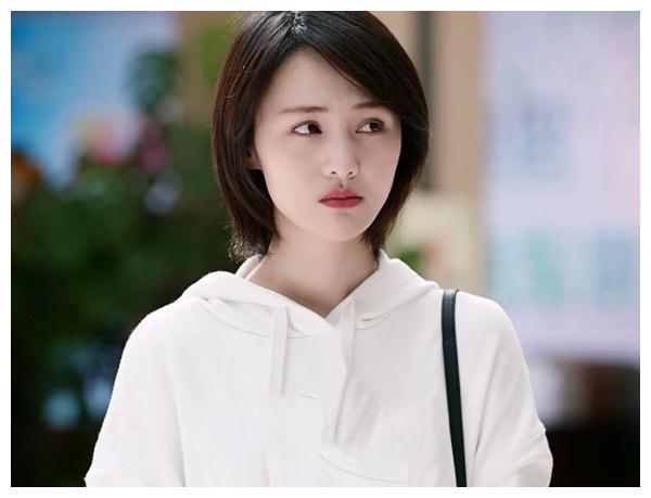 郑爽演影版《花千骨》确定,看到演白子画的男主,这部电影看定了