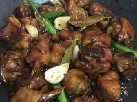 南方姑娘嫁到东北,每到吃饭就忍不住控诉:东北菜我恨死你了!休闲区蓝鸢梦想 - Www.slyday.coM 南方姑娘嫁到东北,每到吃饭就忍不住控诉:东北菜我恨死你了!休闲区蓝鸢梦想 - Www.slyday.coM