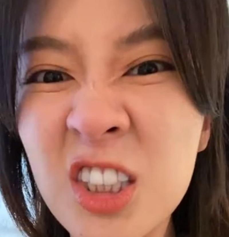 乔欣不顾形象对镜头做猪鼻子,力证没整容|乔欣|猪鼻子|整形手术_新浪