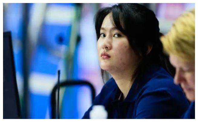 跳水女皇陈若琳,退役后曾胖到认不出,如今瘦身成功,女人味十足