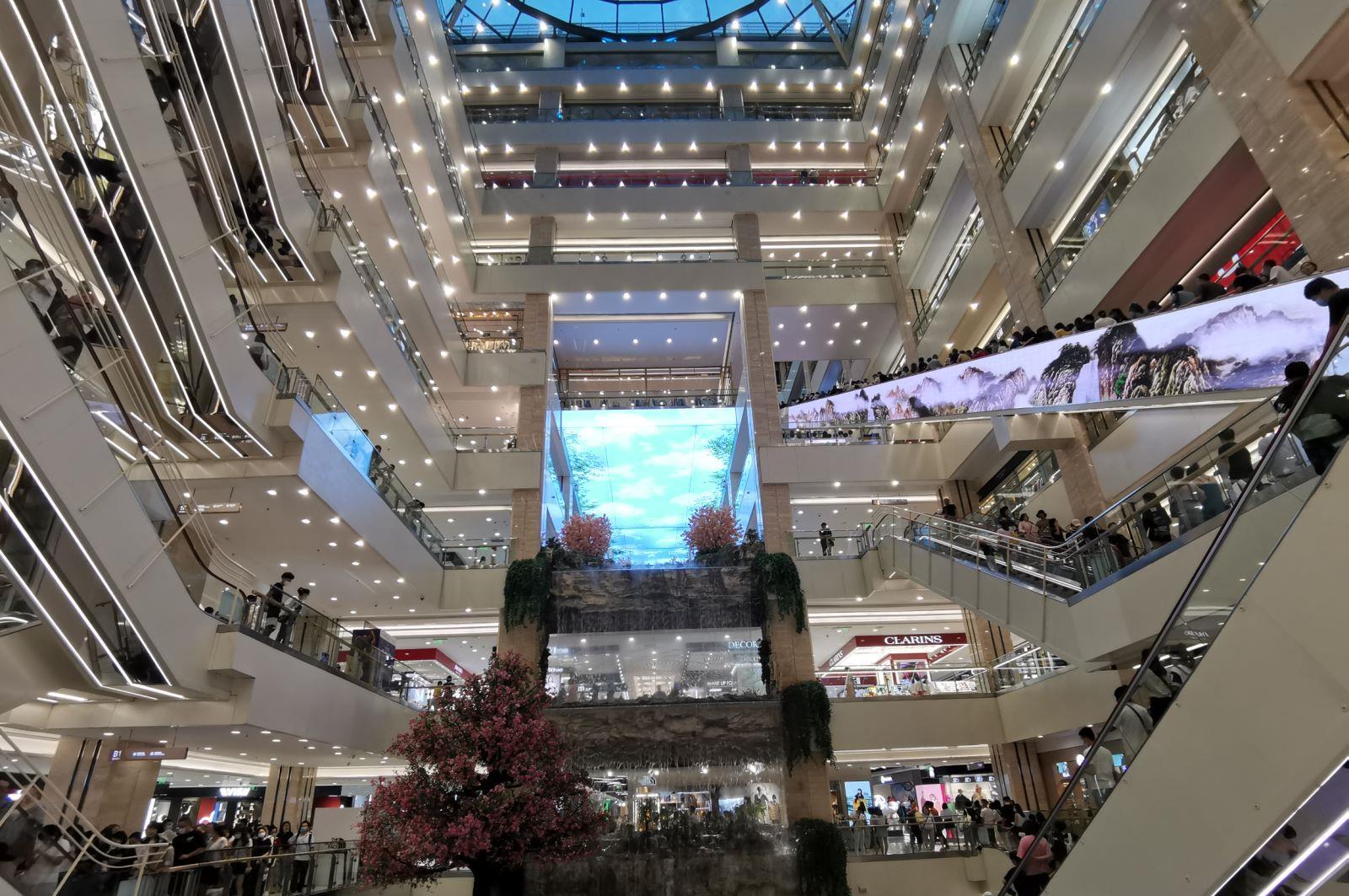 距离小寨赛格不远的海港城,曾经也是年轻人热衷的商圈,如今如何_高清