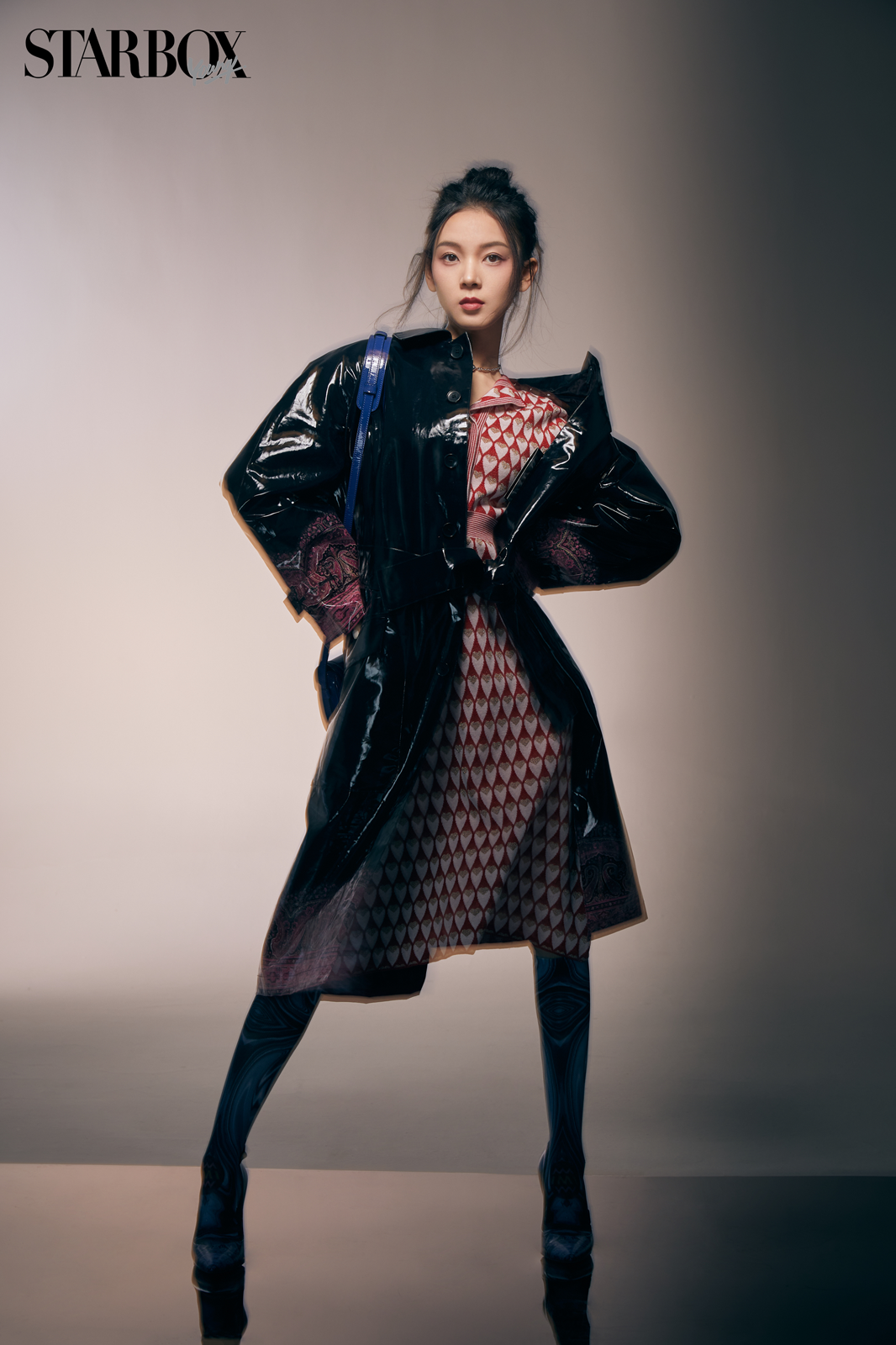 陈瑶最新封面大片曝光 灵动率性彰显时尚态度