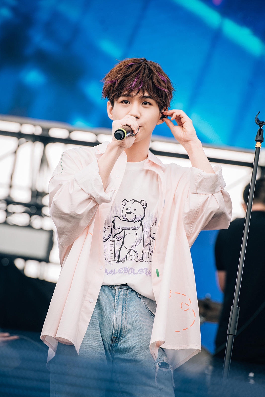 徐子未音乐节首秀落幕 连唱四首展现vocal实力