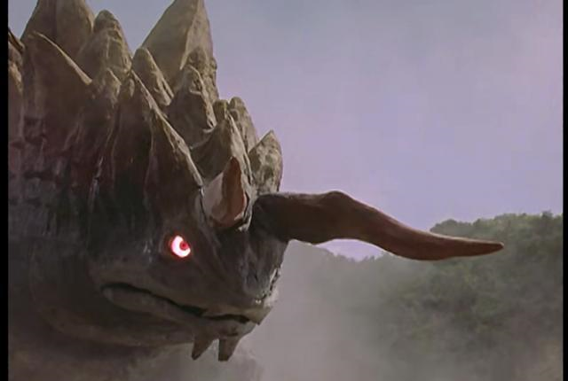 石头怪兽加库玛也是地球上的原住民,因为人类过度的开发,夺走了它们