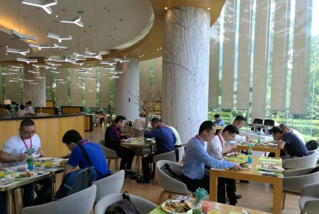 华为员工晒出“8元早餐”,网友看后炸锅了,吐槽:是减肥餐吗?休闲区蓝鸢梦想 - Www.slyday.coM 华为员工晒出“8元早餐”,网友看后炸锅了,吐槽:是减肥餐吗?休闲区蓝鸢梦想 - Www.slyday.coM