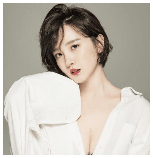 有一种"入戏"叫陈小纭,投入太深忘记自己穿开叉旗袍