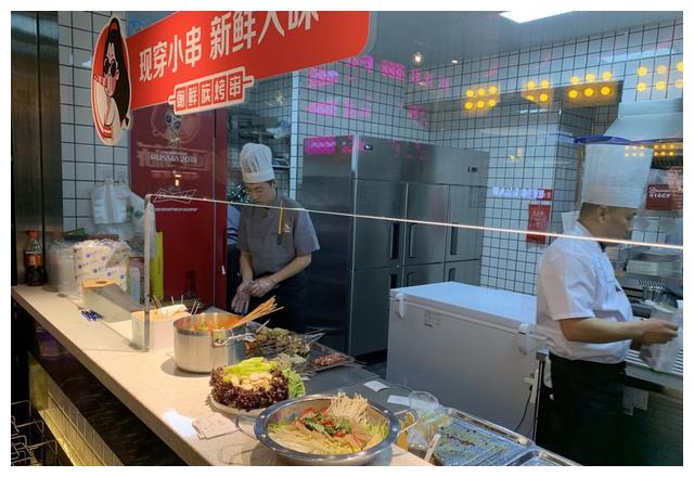 长春新开家延吉风味烧烤,黄牛大串肉感厚实,牛辣肺才9块9