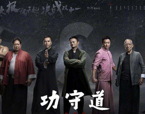 其中被观众关注最多的演员就要说吴京了,因为自导自演的《战狼》系列