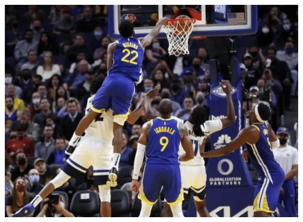 赛后被问最喜欢哪记扣篮,维金斯:都喜欢,我都是在唐斯身上扣的休闲区蓝鸢梦想 - Www.slyday.coM 赛后被问最喜欢哪记扣篮,维金斯:都喜欢,我都是在唐斯身上扣的休闲区蓝鸢梦想 - Www.slyday.coM