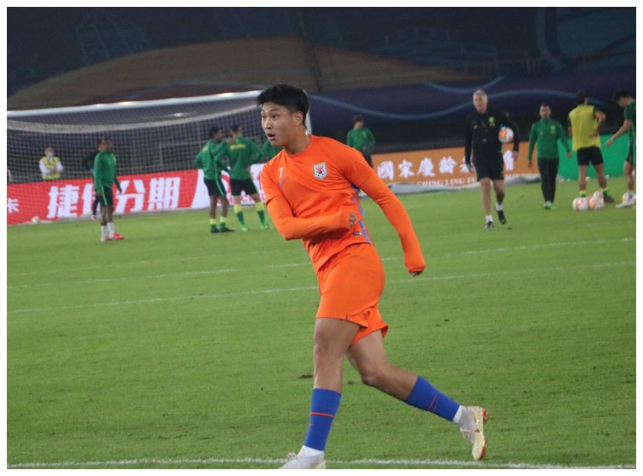 央视直播,鲁能足协杯预计首发浮现,两外援搭档4名国脚出场