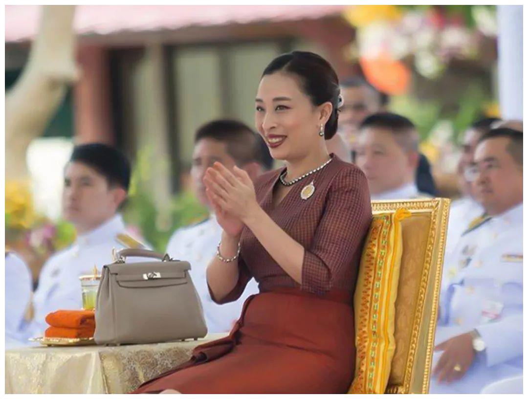 历史惊人相似,帕查拉公主可能重蹈覆辙,像她姑姑一样甘当摄政王