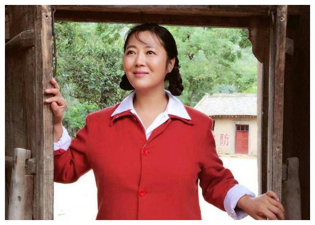 她被称"农村剧一姐",因病胖到200斤,如今50岁现状成这样|一姐|王茜华