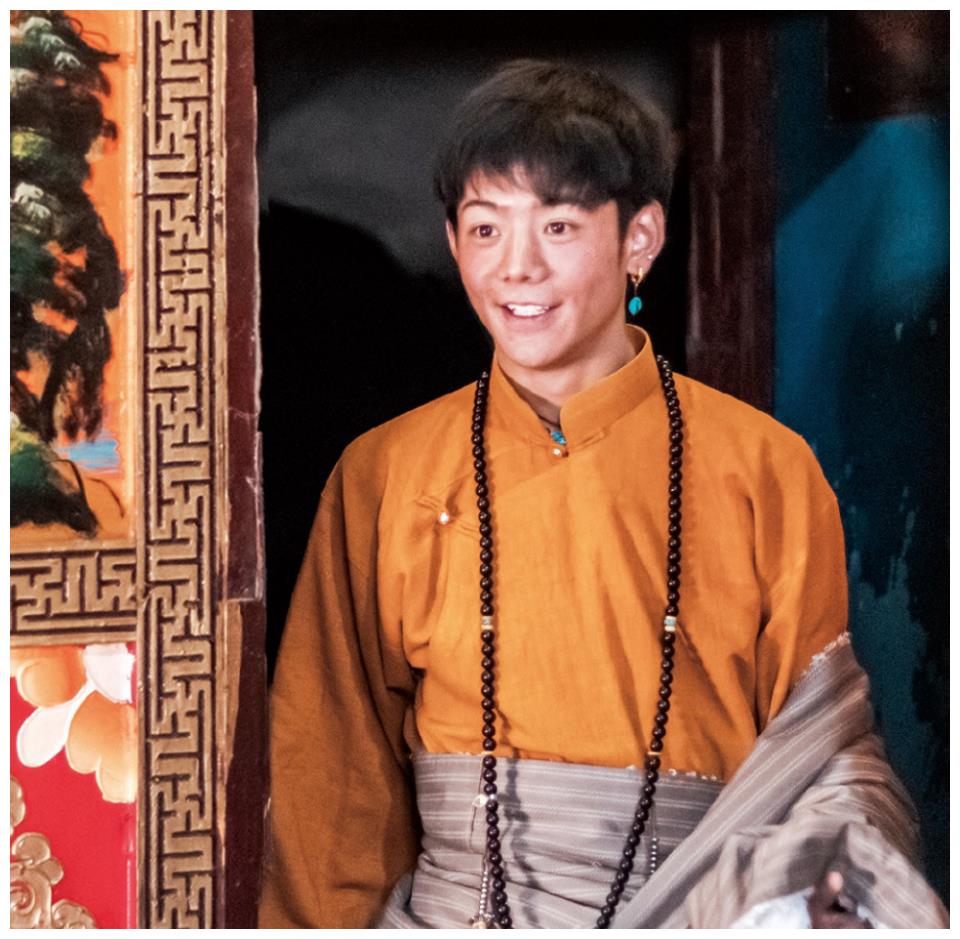 丁真吸烟事件后,女网红曝和他语音聊天记录,两人深夜热聊被夸__财经